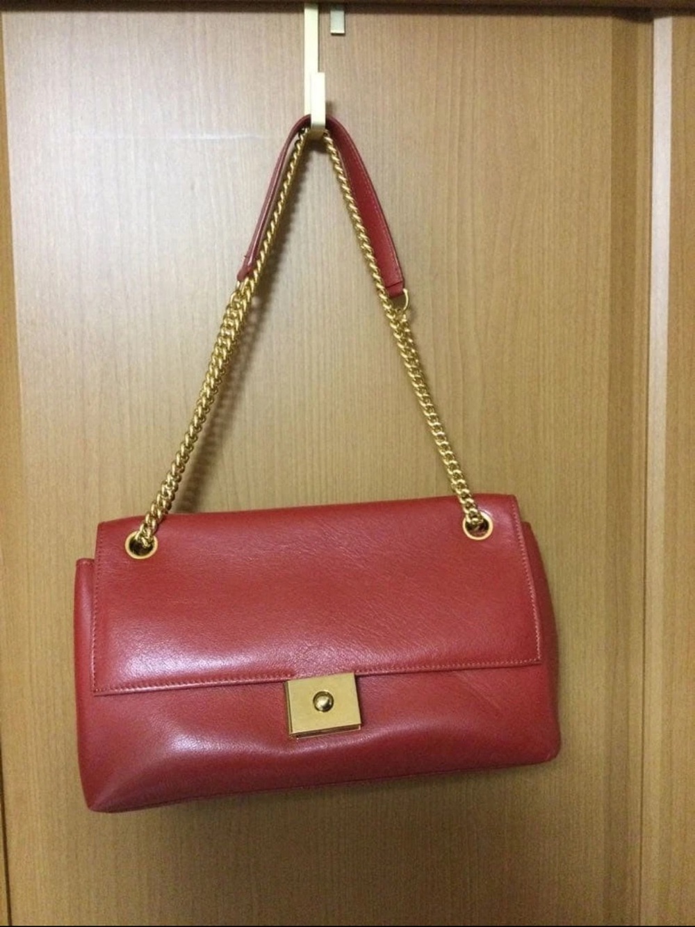Mulberry Red Leather Shoulder Bag with Gold Chain